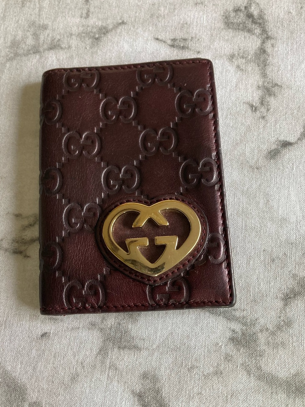 Gucci Metal Heart GG Hardware Burgundy Leather Card Holder